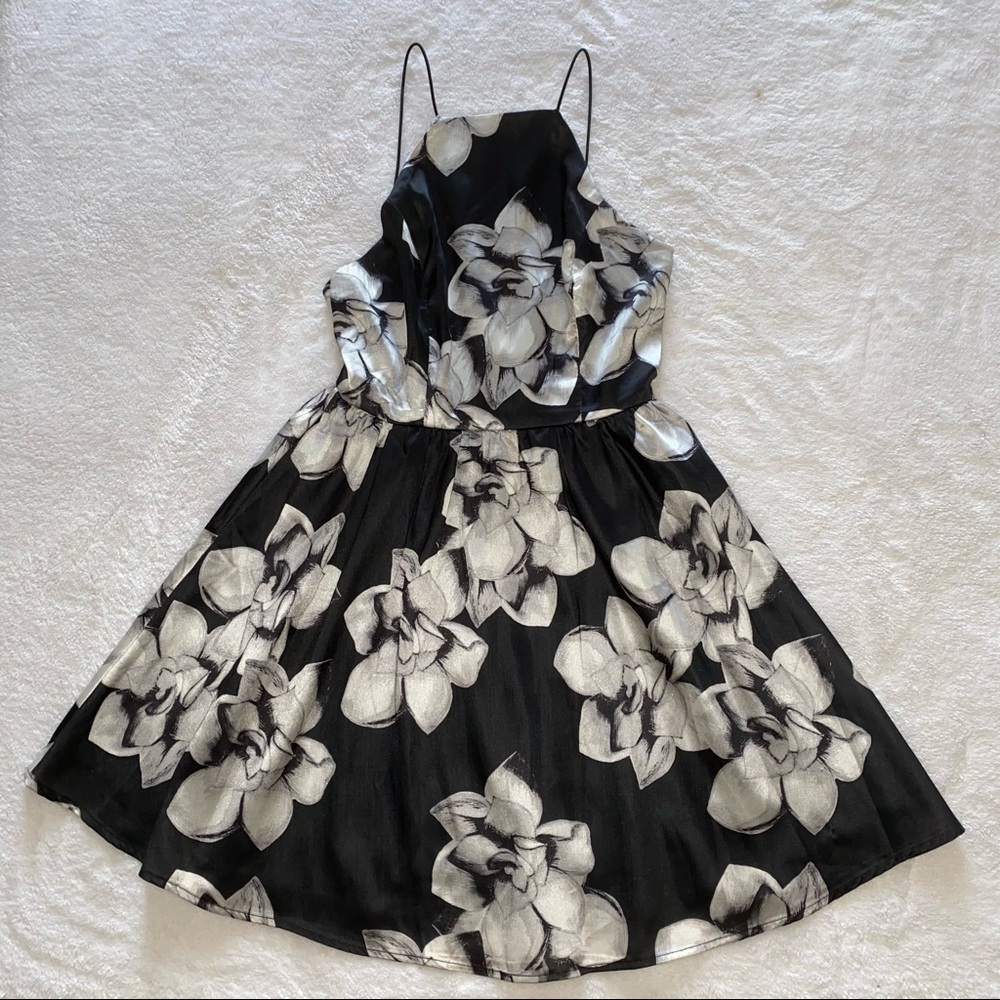 TOBI floral halter dress
